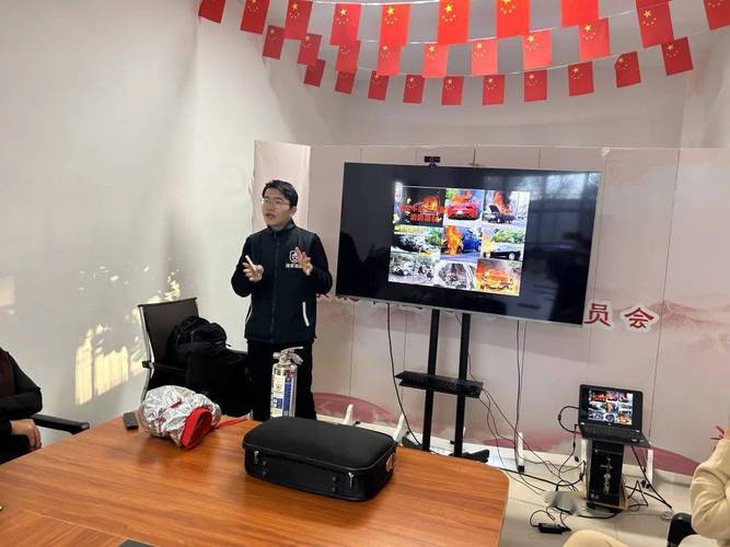 依安鎮(zhèn)東北社區(qū)聯(lián)合齊齊哈爾市消安消防信息咨詢服